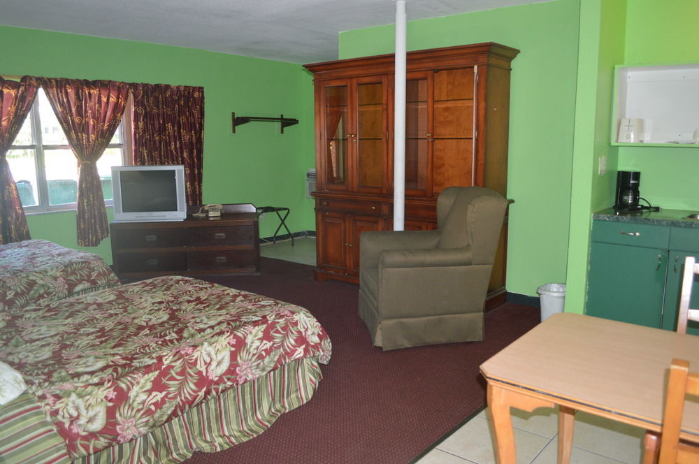 Tarpon Inn ทาร์พอนสปริงส์ ภายนอก รูปภาพ